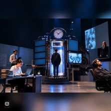 Dans la machine des temps modernes