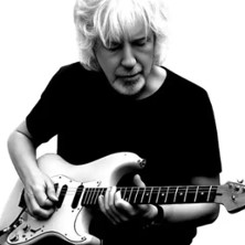 Yann Benoist - Des Bises et des Shows