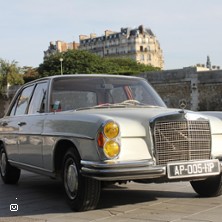 Visite Guid&eacute;e dans Paris en Mercedes de collection