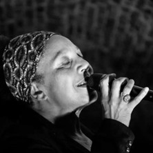 Viviane Ginap&eacute; invite Philippe Milanta - A Nod to Duke