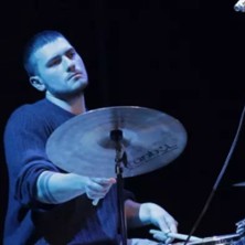 PlaceAuxJeunes La Jam du Dimanche de Sotiris Tsolis