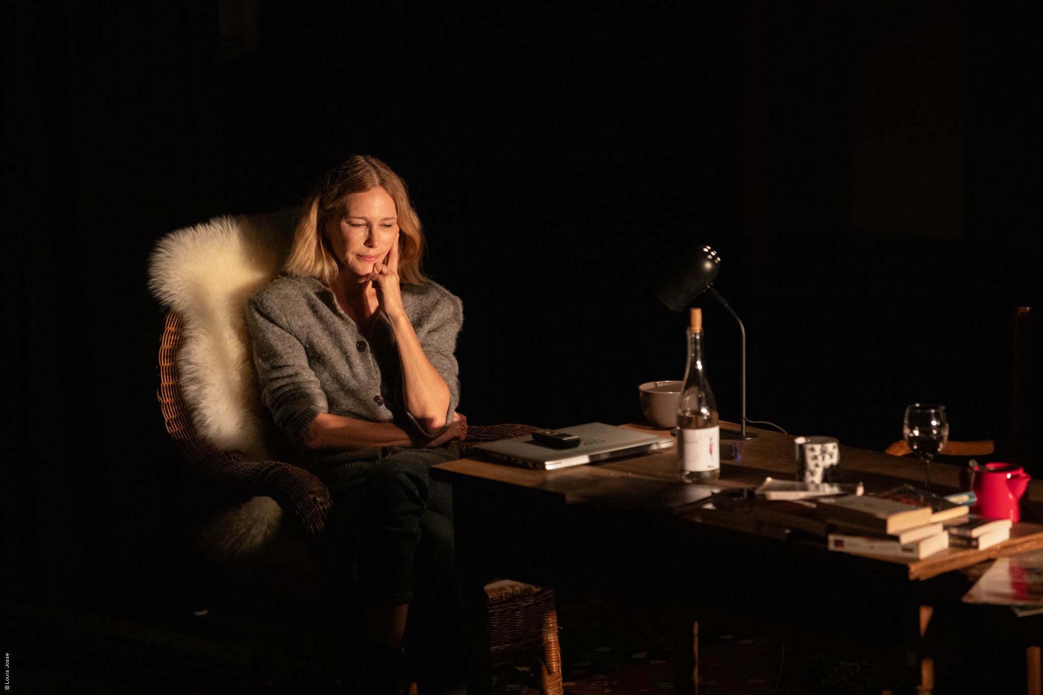 Interruption - &copy; Louis Josse - JMD Production