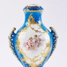 S&egrave;vres, une passion Rothschild